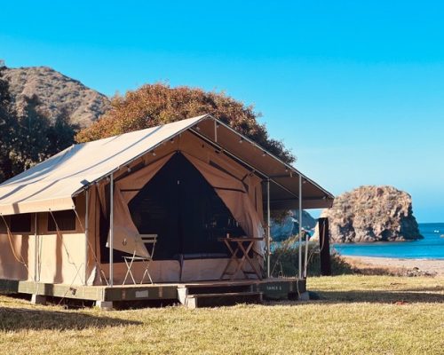 Experience comfort in nature Comfortable lodging by the ocean to sleep on the beach of Catalina Island, Southern California