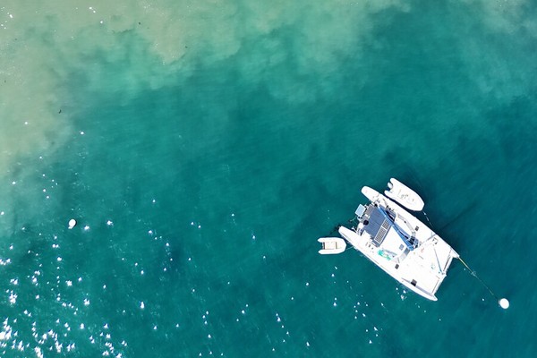 explore the crsital clear coastline of catalina island from Catalina White's Landing